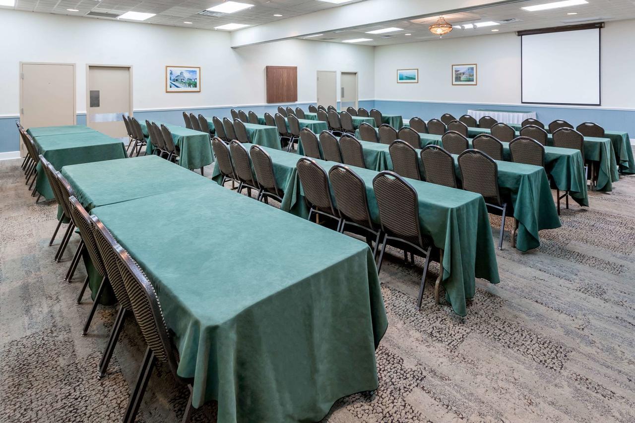 Ramada Plaza By Wyndham Nags Head Oceanfront Hotel Kill Devil Hills Eksteriør billede
