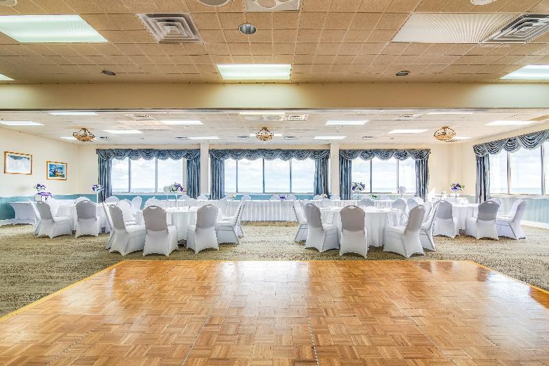Ramada Plaza By Wyndham Nags Head Oceanfront Hotel Kill Devil Hills Eksteriør billede