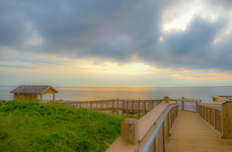 Ramada Plaza By Wyndham Nags Head Oceanfront Hotel Kill Devil Hills Eksteriør billede